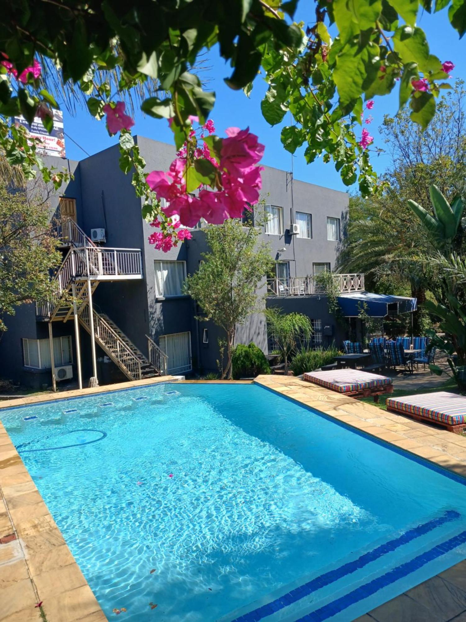 Villa Via Hotel Midrand Exterior photo